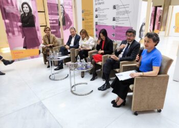 ‘La Incorporación de la Mujer en el Transporte, un Desafío Compartido’ aborda los retos para atraer y retener a la mujer en el sector