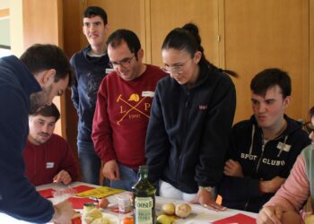 Talleres para promocionar la alimentación saludable en personas con discapacidad intelectual
