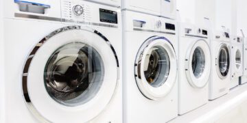 Análisis de lavadoras: OCU observa significativas diferencias en el aclarado de la ropa