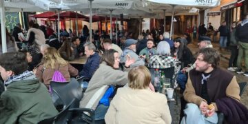 Las Fallas 2025 impulsan la facturación de la hostelería valenciana en zonas falleras