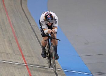 La Real Federación Española de Ciclismo organiza esta semana una concentración para velocistas en Valencia