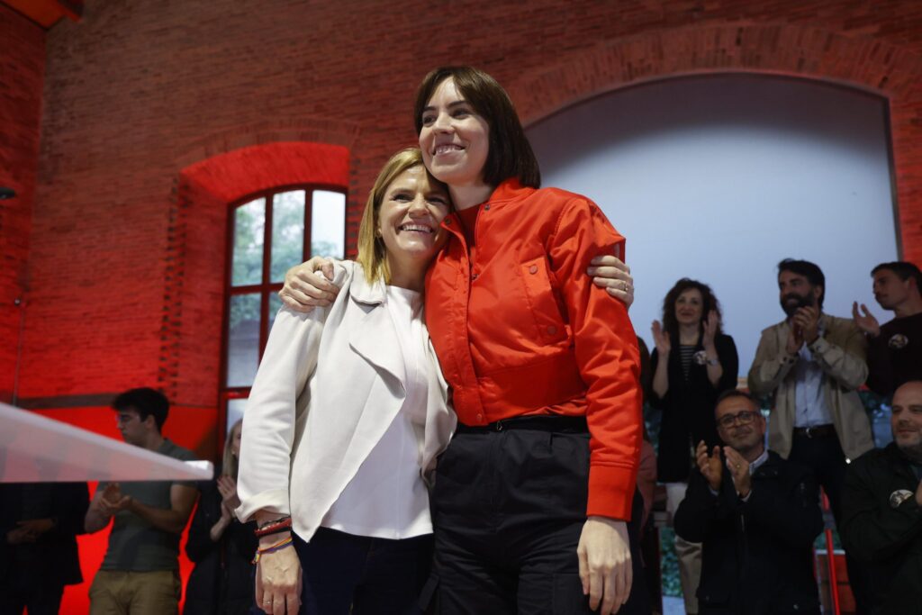 Pilar Bernabé da un paso al frente: “Nunca más Valencia tendrá una alcaldesa que mire hacia otro lado” 3 %E2%80%8BPilar Bernabe Diana Morant y la eurodiputada Sandra Gomez 1