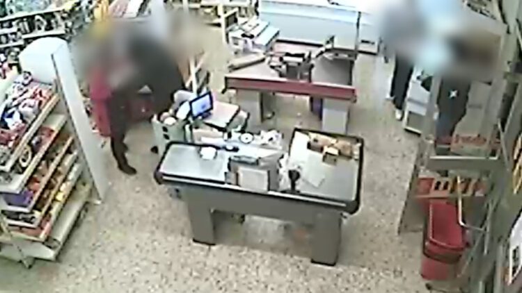 Detenidos los autores de varios robos con violencia e intimidación en diferentes localidades de Valencia