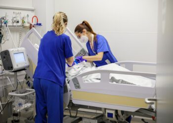 El Hospital La Fe obtiene una acreditación internacional que avala la excelencia en la atención a las personas mayores en Urgencias 5 El Hospital La Fe obtiene una acreditación internacional que avala la excelencia en la atención a las personas mayores en Urgencias