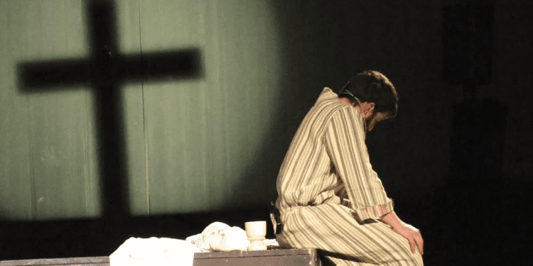 Monólogo teatral "El discípulo amado" revive la Pasión de Cristo en Massamagrell 1 Monólogo teatral «El discípulo amado» revive la Pasión de Cristo en Massamagrell