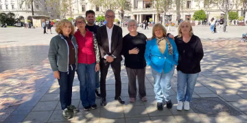 Las floristas podrán vender hasta que se dispare la mascletá del Día de la Madre en Valencia
