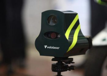 El nuevo escondite de los radares móviles de la DGT que ha descubierto un motorista