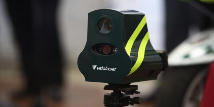 El nuevo escondite de los radares móviles de la DGT que ha descubierto un motorista