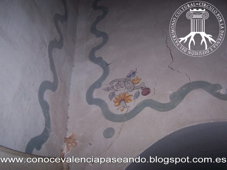 Las pinturas murales de la alquería de la Torre en peligro