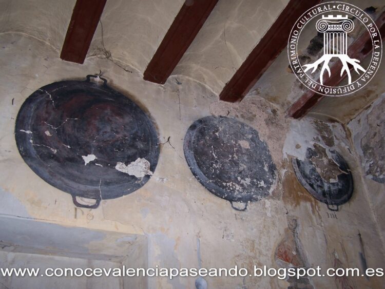 Las pinturas murales de la alquería de la Torre en peligro