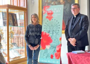 Festividad de la Mare de Déu dels Desamparats en Valencia 2025: cartel oficial, tapiz floral y una intensa agenda de actos