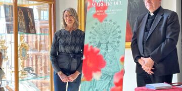 Festividad de la Mare de Déu dels Desamparats en Valencia 2025: cartel oficial, tapiz floral y una intensa agenda de actos
