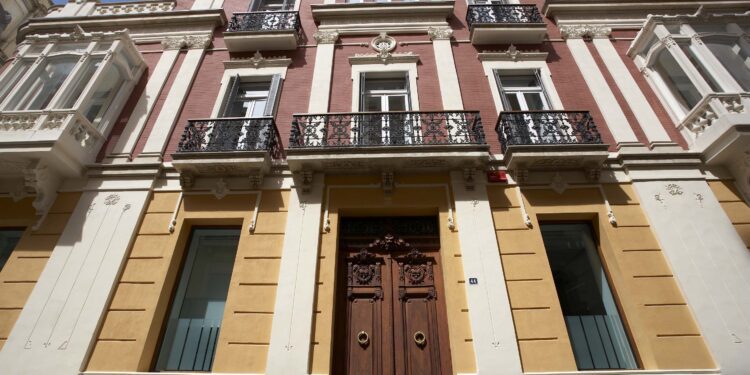 El nuevo ciclo del Instituto Gil-Albert pone sobre la mesa la gestión de la cultura en tiempos de guerra  1 El nuevo ciclo del Instituto Gil-Albert pone sobre la mesa la gestión de la cultura en tiempos de guerra