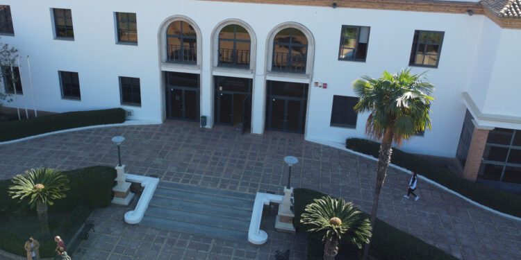 El Centro Cívico de Sagunt albergará definitivamente el Archivo Industrial de Altos Hornos