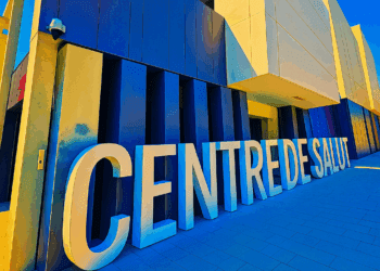 Fallos en el sistema de citas del centro de salud Campanar II: los pacientes no pueden pedir hora con enfermería ni matrona