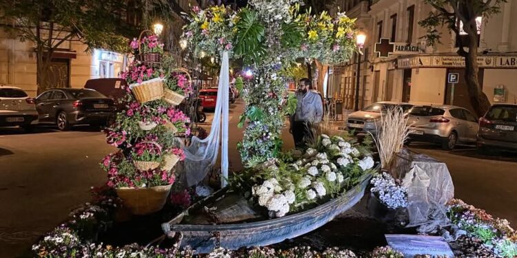 Lo Rat Penat convoca el enguany ya centenari Concurs de Creus de Maig en el Cap i Casal 1 Lo Rat Penat convoca el enguany ya centenari Concurs de Creus de Maig en el Cap i Casal