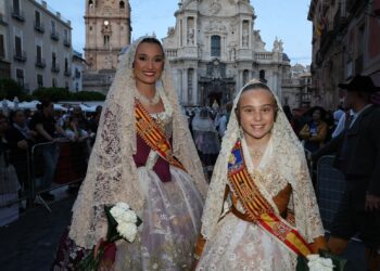 Berta Peiró y Lucía García en las Fiestas de la Primavera de Murcia