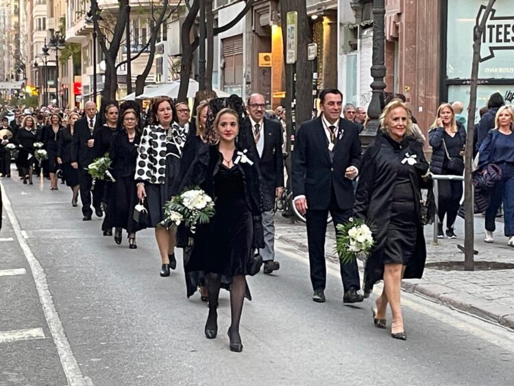 La ofrenda de la Fiesta de los Niños de la Calle San Vicente marca el inicio del calendario vicentino