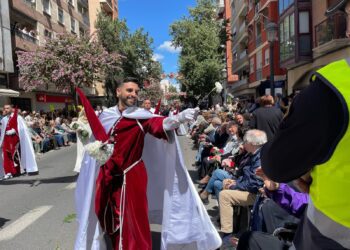 El desfile de Resurrección cierra la Semana Santa Marinera