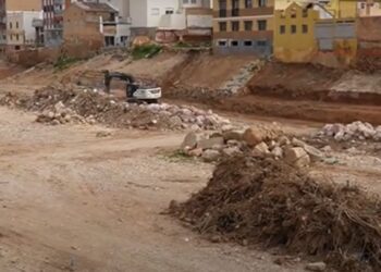 La CHJ continúa la limpieza del barranco del Poyo a un ritmo muy lento