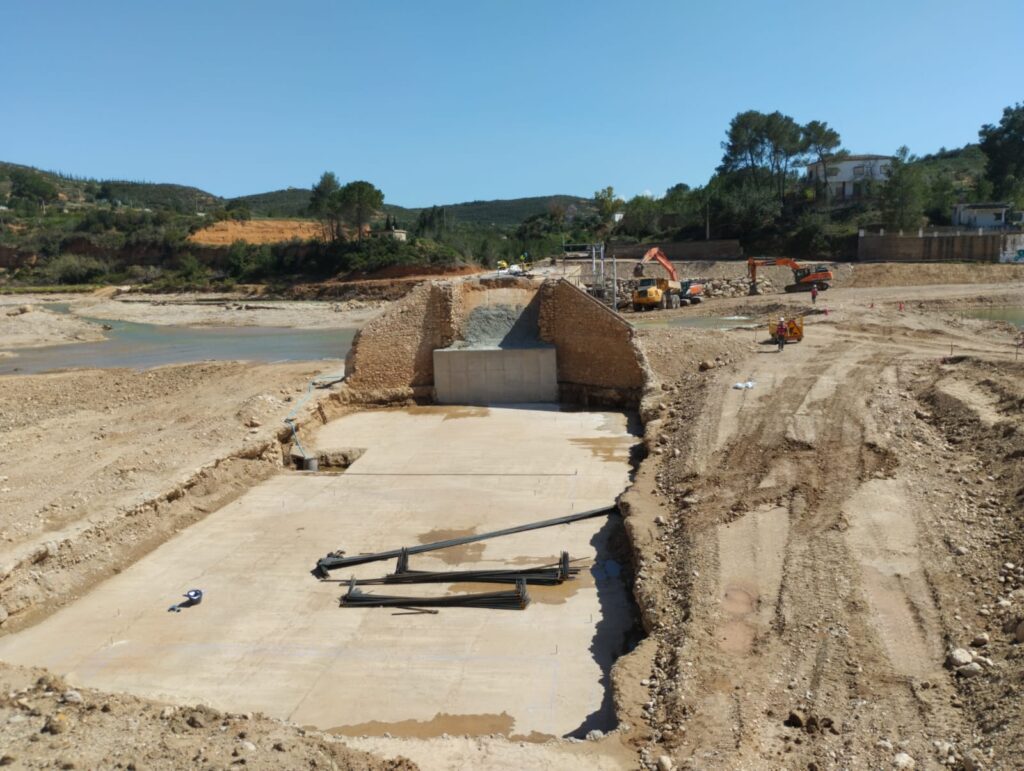 La Diputació de Valencia encara la fase final para reabrir el puente de la Fallereta en Turís 3 Imagen de WhatsApp 2025 04 16 a las 15.53.31 5252c3a5