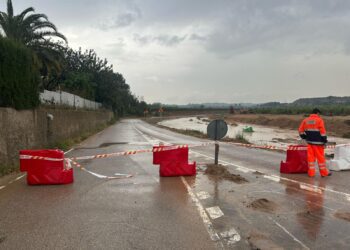 Protección Civil activa el cierre de varios pasos inundables esta tarde por seguridad