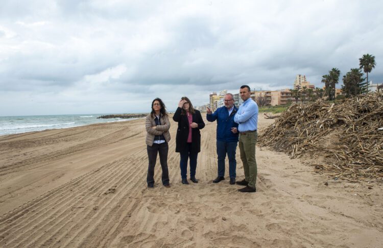 La Diputació de Valéncia intensifica los trabajos para la puesta a punto de las playas de cara a Semana Santa