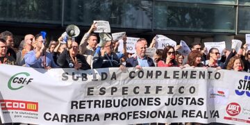 Un software que no funciona y un sueldo que no sube: los funcionarios de justicia valencianos dicen «¡basta ya!»