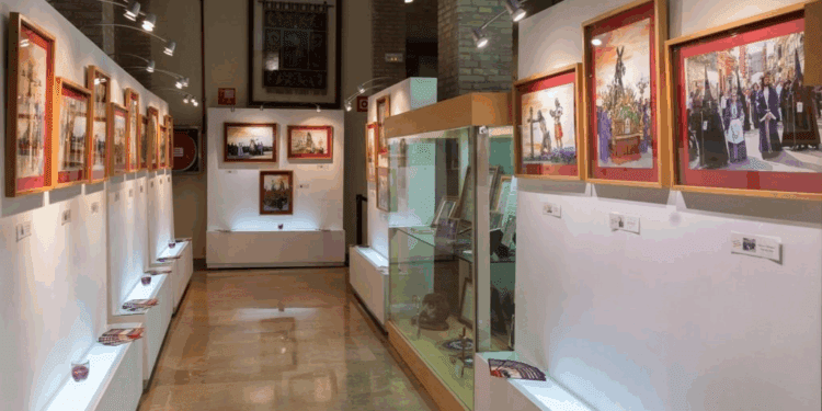 El retraso en la remodelación del Museo de la Semana Santa Marinera pone en riesgo el patrimonio escultórico