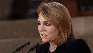 Camarero acusa a Pilar Alegría de abandonar a los colegios valencianos afectados por la dana