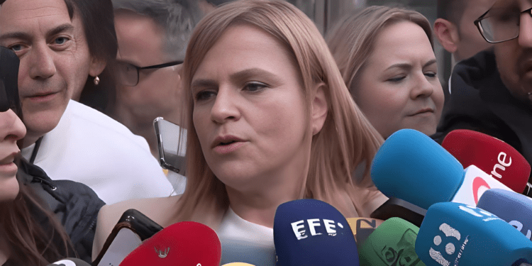 Crisis de gestión durante la DANA en Valencia: Bernabé apunta al retraso en activar el Cecopi como clave del caos 1 Crisis de gestión durante la DANA en Valencia: Bernabé apunta al retraso en activar el Cecopi como clave del caos