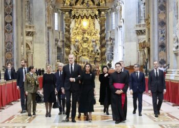 Funeral del Papa Francisco: una delegación española sin Sánchez, pero con los Reyes y Trump en primera fila