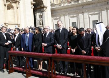 Funeral del Papa Francisco: una delegación española sin Sánchez, pero con los Reyes y Trump en primera fila