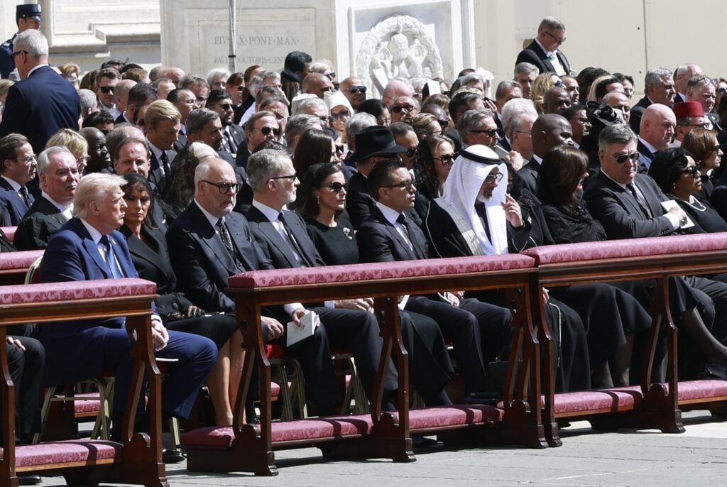 Funeral del Papa Francisco: una delegación española sin Sánchez, pero con los Reyes y Trump en primera fila 8 SM funeral papa 20250426 10