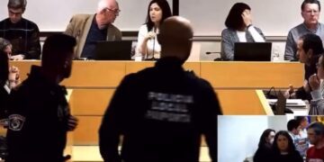 El Pleno del Ajuntament de Paiporta se le va de las manos completamente a la alcaldesa Maribel Albalat