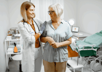 Las cefaleas durante la menopausia, un problema invisible con tratamientos efectivos