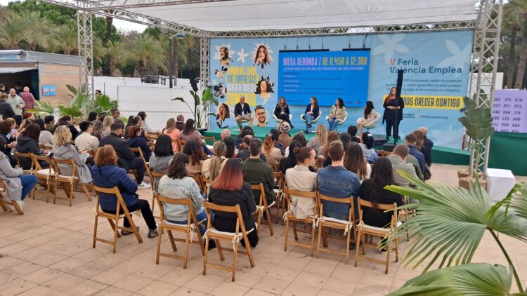 102 empresas ofrecen más de 6.000 ofertas de trabajo en la V Feria del Empleo de Valéncia Activa