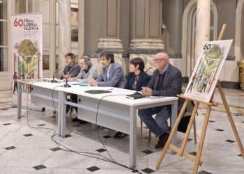 El Ayuntamiento dinamiza la 60ª Fira del Llibre de Valencia 6 El Ayuntamiento dinamiza la 60ª Fira del Llibre de Valencia