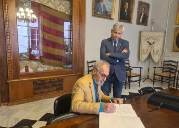 El nou president del Consell Valencià de Cultura fa la seua primera visita institucional a Lo Rat Penat