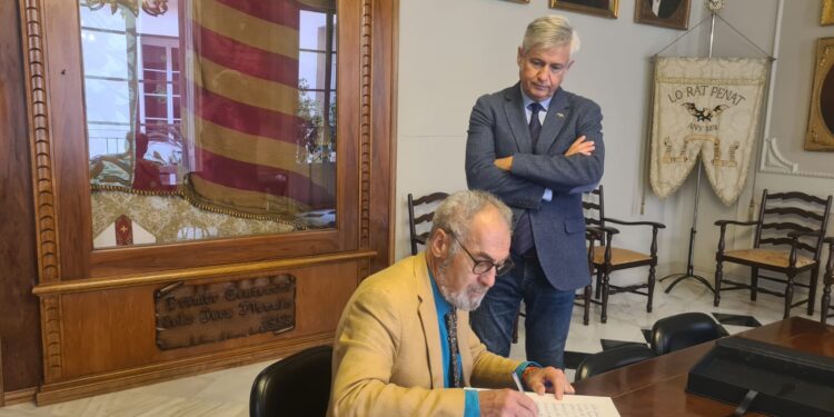 El nou president del Consell Valencià de Cultura fa la seua primera visita institucional a Lo Rat Penat