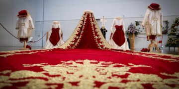 Lucia Mora, reina del Encuentro de la Semana Santa de Torrent desvela su vestido