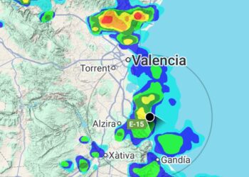Tronadas, piedra y lluvias cortas e intensas, la crónica de la jornada en Valencia, Castelló y Alicante