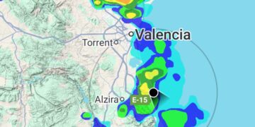 Tronadas, piedra y lluvias cortas e intensas, la crónica de la jornada en Valencia, Castelló y Alicante