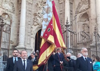 La processó de Sant Jordi recorre el cor del Cap i Casal