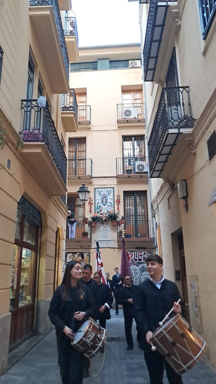 La processó de Sant Jordi recorre el cor del Cap i Casal