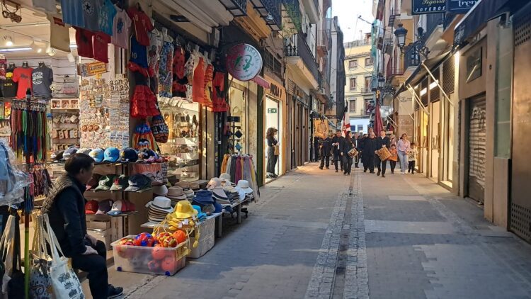 La processó de Sant Jordi recorre el cor del Cap i Casal