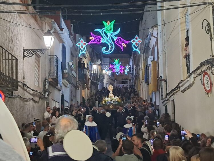 La Moreneta celebró su Baixà del Santuario de Cullera a la población