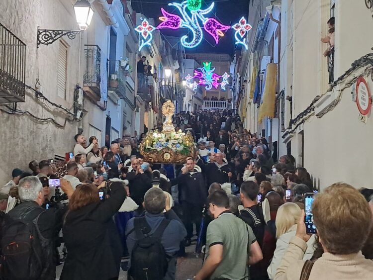 La Moreneta celebró su Baixà del Santuario de Cullera a la población
