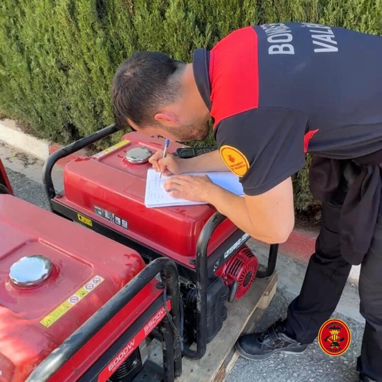 Intensa jornada de los Bomberos ayer: rescate en ascensores, llevar combustible a generadores,…