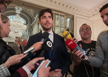 Juan Carlos Caballero achaca los desprendimientos del techo del Mercado Central al abandono del mismo en 8 años